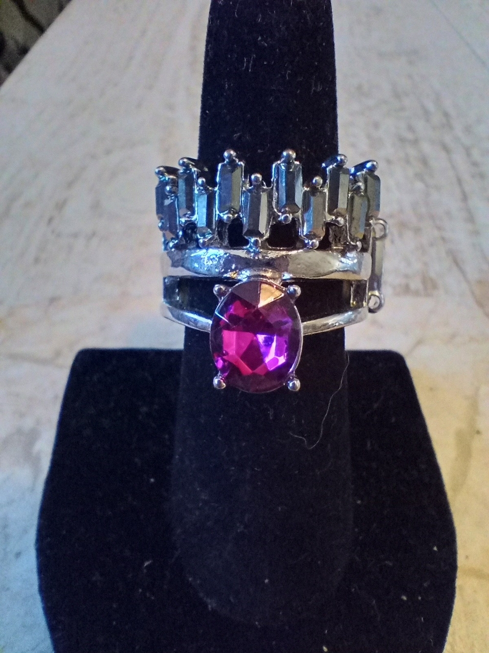 Silver-tone Ring with Fuchsia Pink Oval Gemstone - Women Jewelry